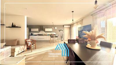 Villa - 140 m² - 6 pièces