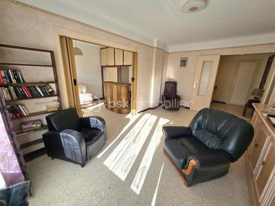 Appartement - 75 m² - 3 pièces