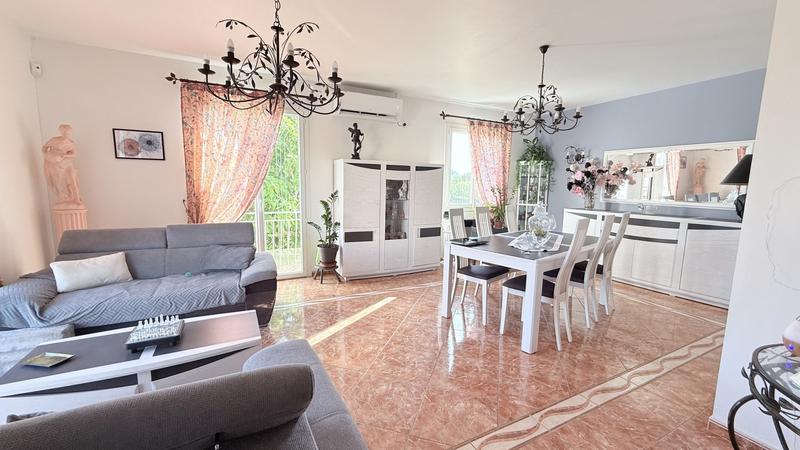 Villa - 155 m² - 5 pièces