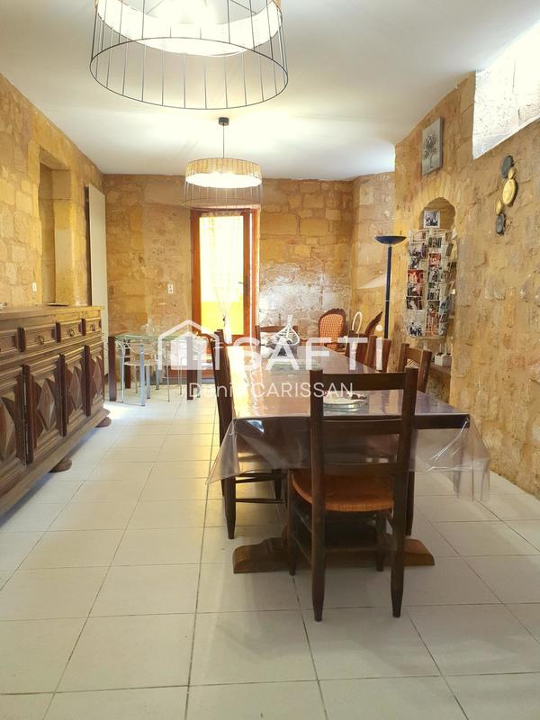 Maison de village - 294 m² - 12 pièces