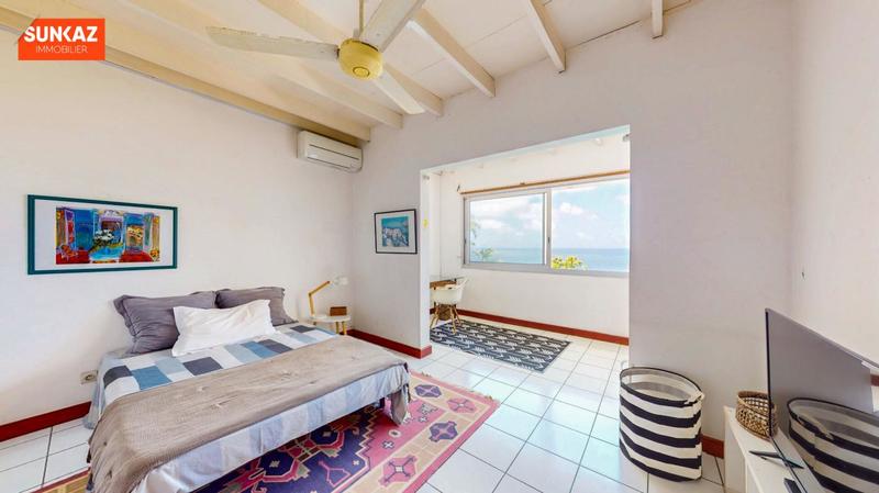 Villa - 240 m² - 6 pièces