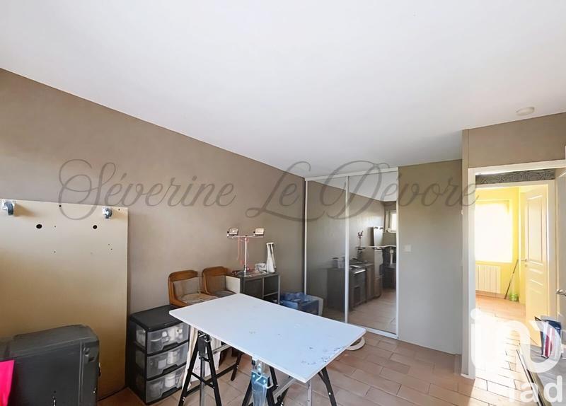 Maison - 215 m² - 9 pièces