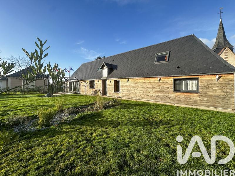 Maison - 99 m² - 4 pièces