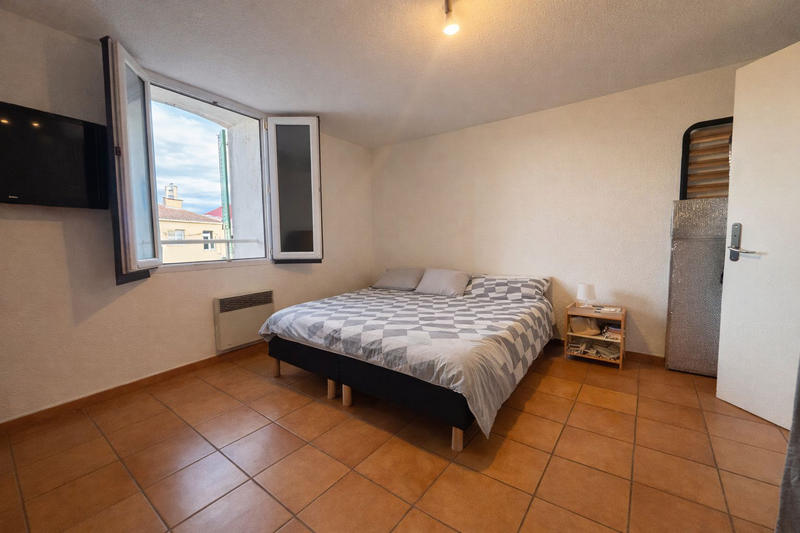 Immeuble - 9 pièces