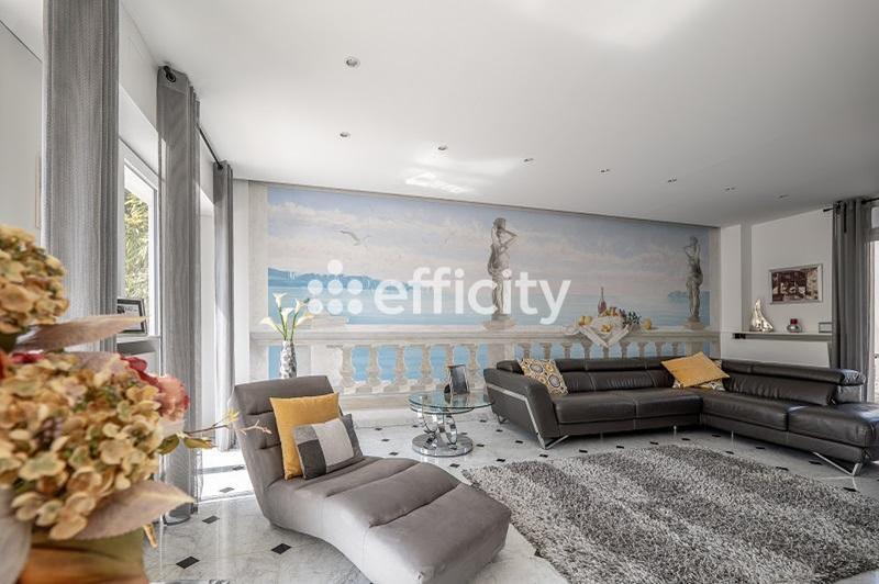 Maison - 179 m² - 6 pièces