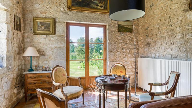 Maison - 185 m² - 6 pièces