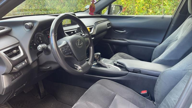 Lexus Ux 2.0 Vvt-ie 250h Hybrid Bva6 Pack Business