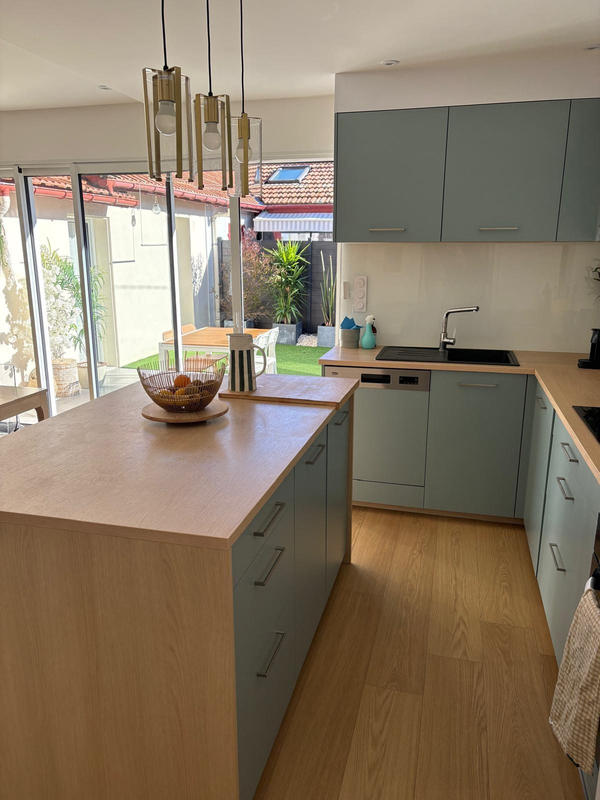 Appartement - 99 m² - 4 pièces