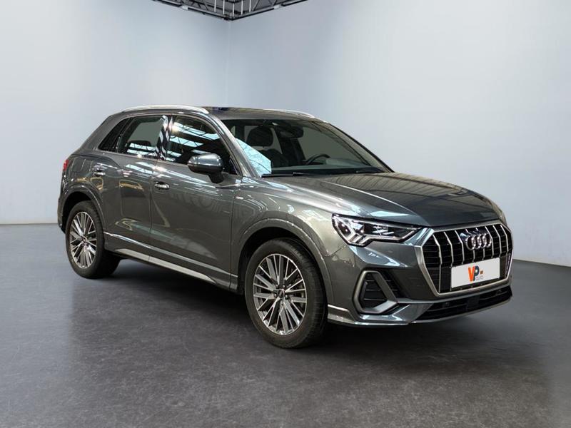 Audi Q3 45 TFSIe 245 ch s tronic 6 s line