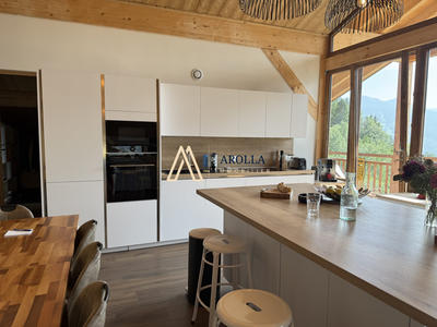 Châlet - 228 m² - 11 pièces