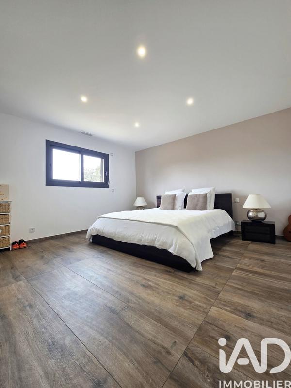 Maison de maîtres - 210 m² - 5 pièces