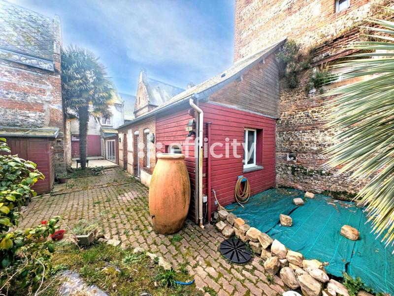 Maison - 150 m² - 8 pièces