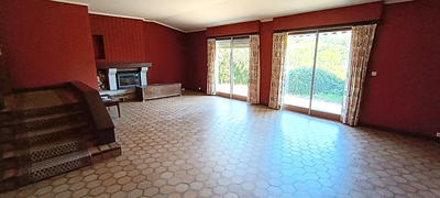 Maison - 230 m² - 7 pièces