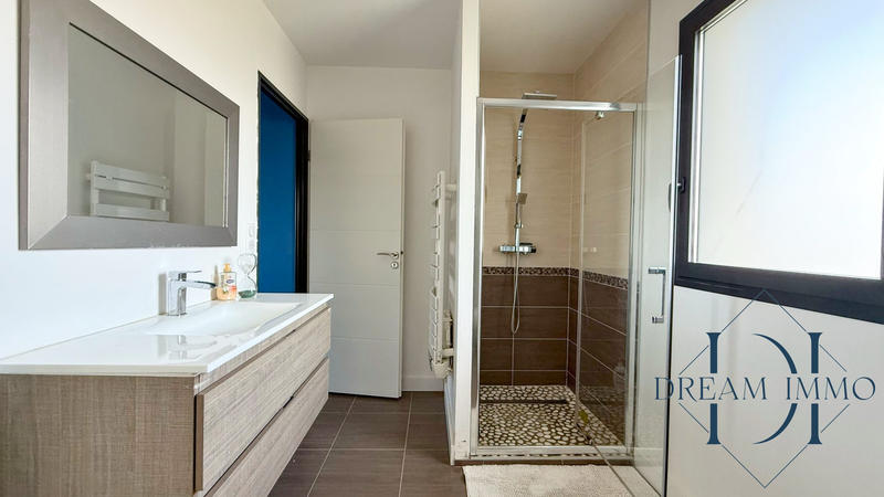 Maison contemporaine - 162 m² - 6 pièces