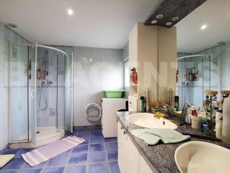 Maison en pierre - 200 m² - 6 pièces