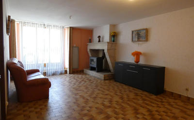 Maison - 219 m² - 8 pièces