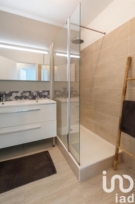 Appartement - 118 m² - 6 pièces