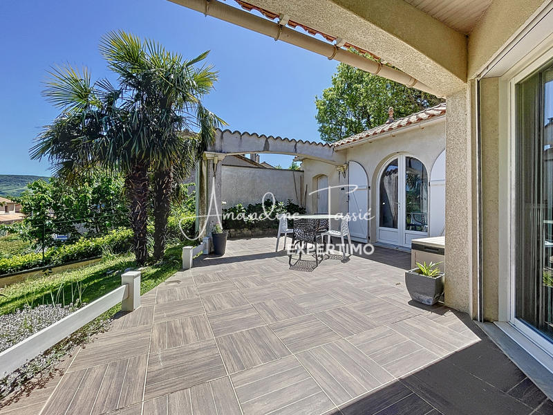 Maison - 115 m² - 5 pièces