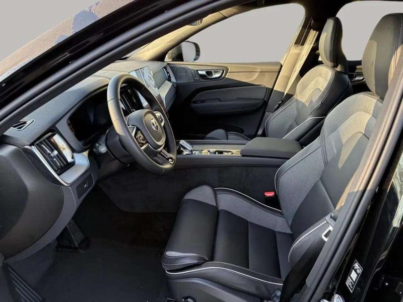 Volvo Xc60 B5 Plus Black Edition Awd