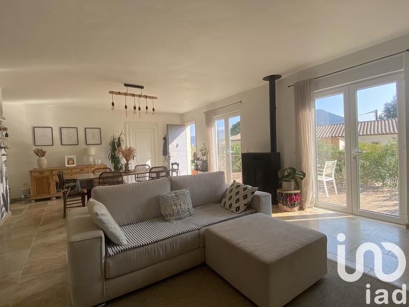 Maison - 121 m² - 4 pièces