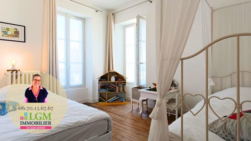 Maison - 190 m² - 6 pièces