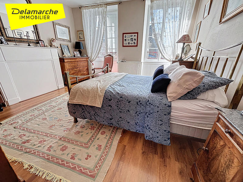 Maison - 166 m² - 6 pièces