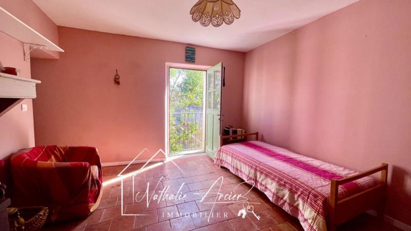 Maison - 254 m² - 8 pièces