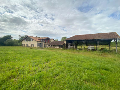 Maison - 400 m² - 7 pièces