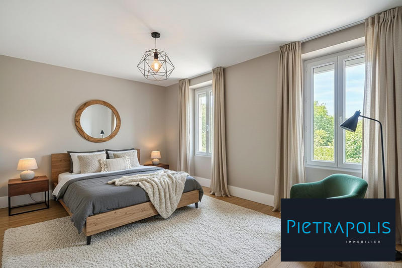 Maison ancienne - 408 m² - 5 pièces