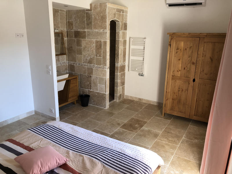 Mas - 700 m² - 20 pièces