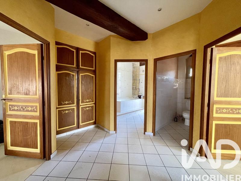 Appartement - 124 m² - 6 pièces