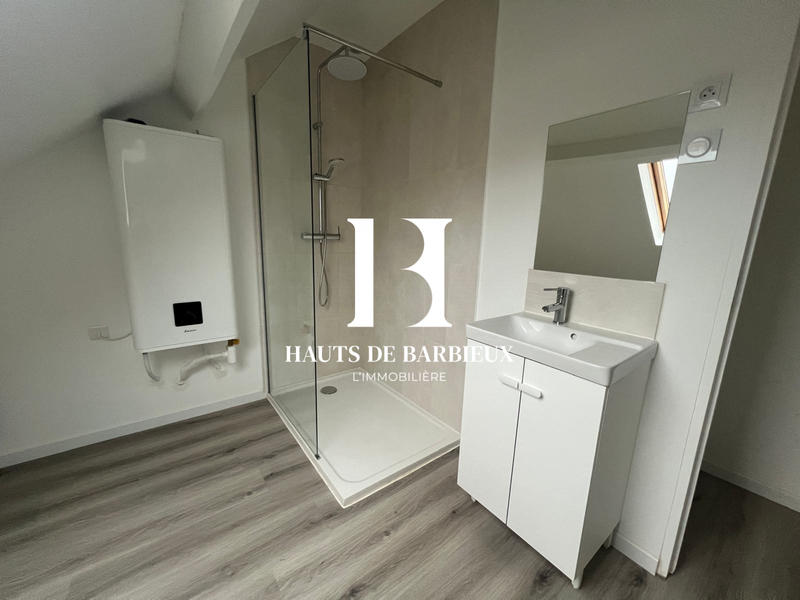 Maison - 154 m² - 10 pièces