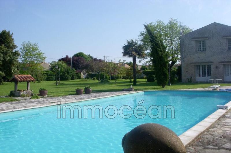 Demeure - 550 m² - 20 pièces