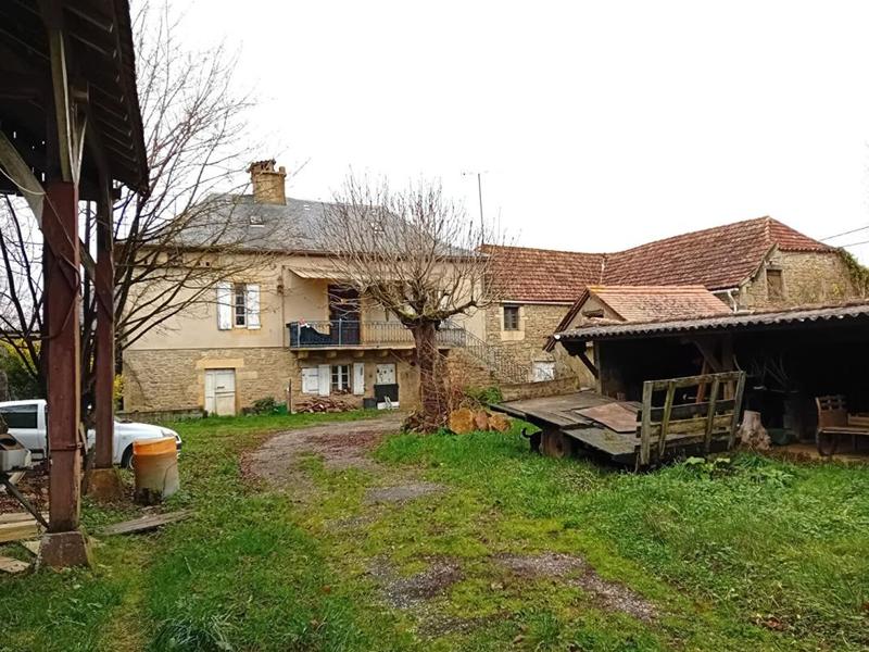 Corps de ferme - 280 m² - 2 pièces