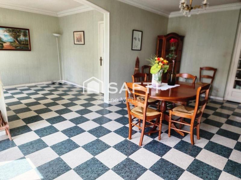 Appartement - 80 m² - 3 pièces