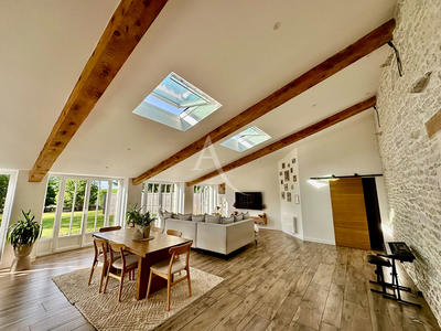 Maison - 189 m² - 7 pièces