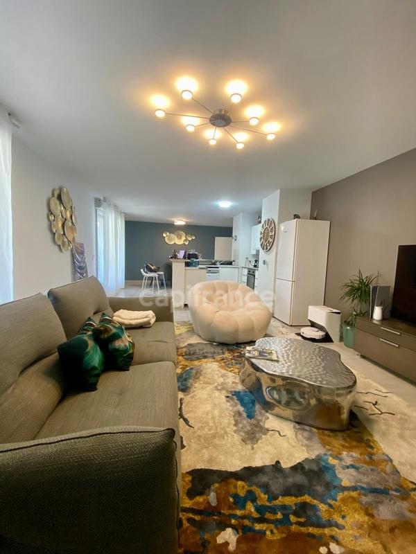 Appartement - 97 m² - 4 pièces