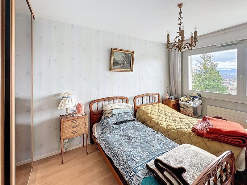 Appartement - 107 m² - 5 pièces