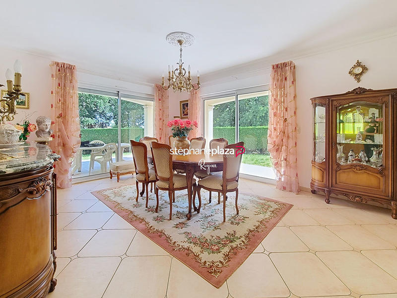 Maison - 175 m² - 5 pièces