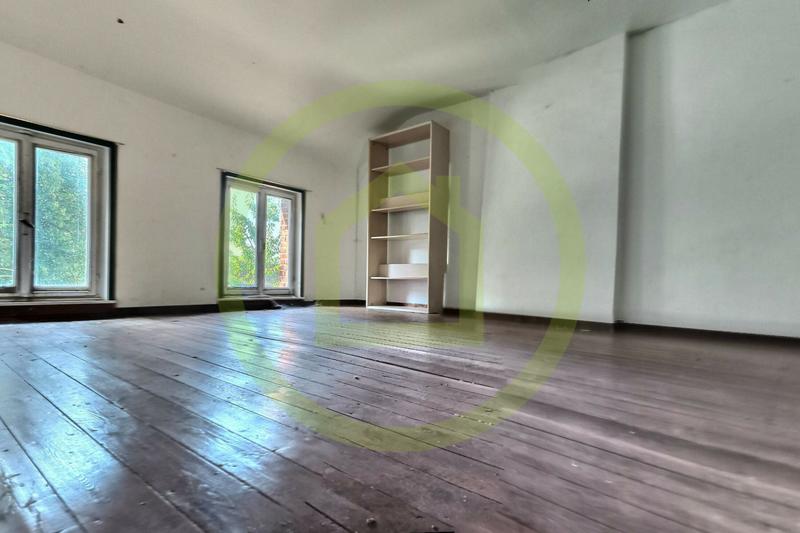 Maison - 225 m² - 7 pièces