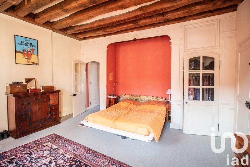 Maison - 285 m² - 9 pièces