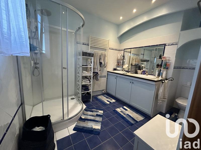 Maison - 205 m² - 7 pièces