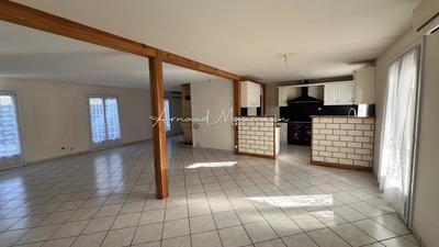 Maison - 177 m² - 6 pièces