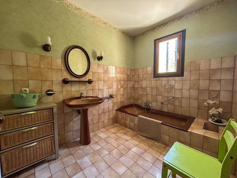 Maison - 175 m² - 6 pièces