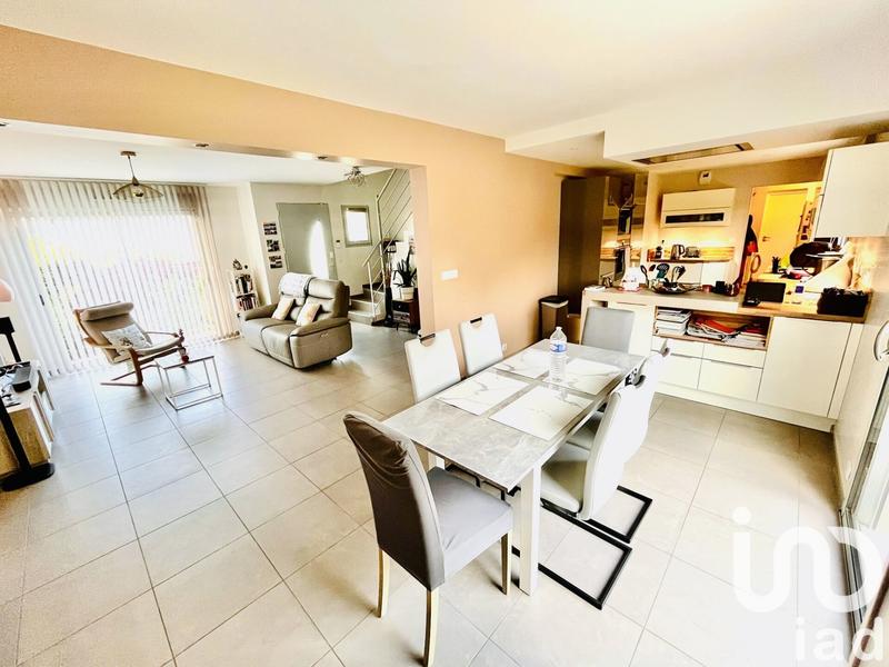 Maison - 145 m² - 8 pièces