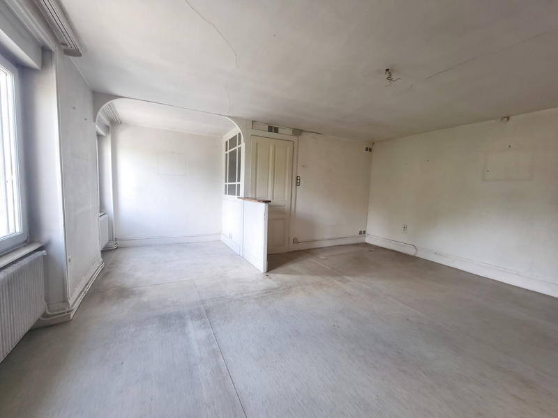 Maison - 220 m² - 8 pièces