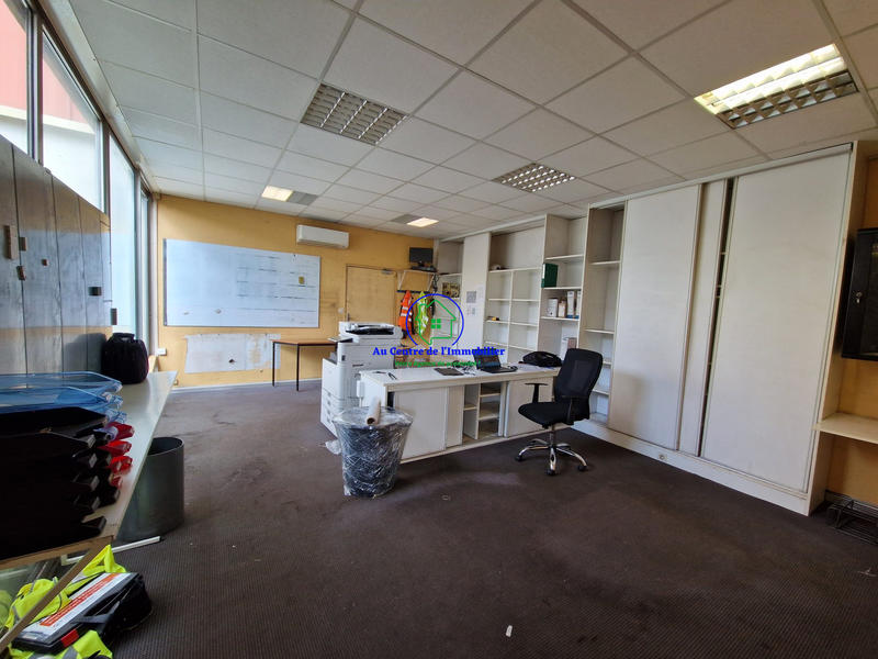 Local d'activités - 3 150 m²