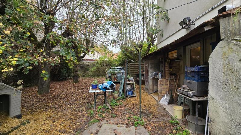 Immeuble - 140 m² - 6 pièces