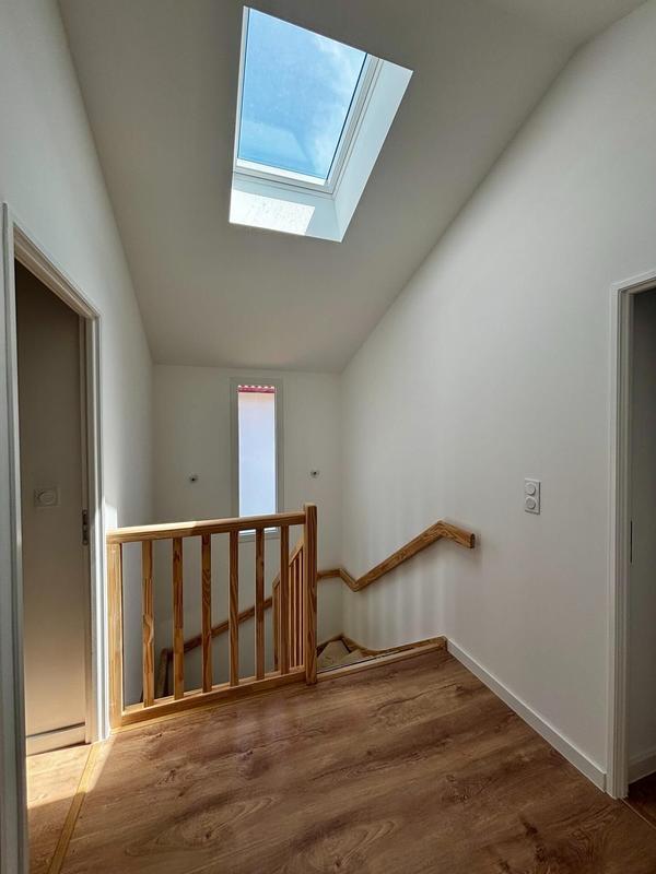 Maison - 92 m² - 4 pièces