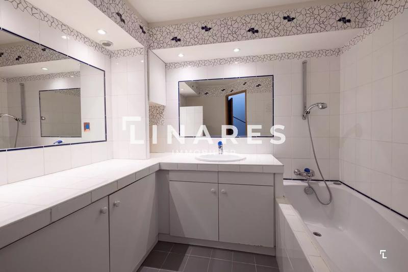 Appartement - 112 m² - 4 pièces